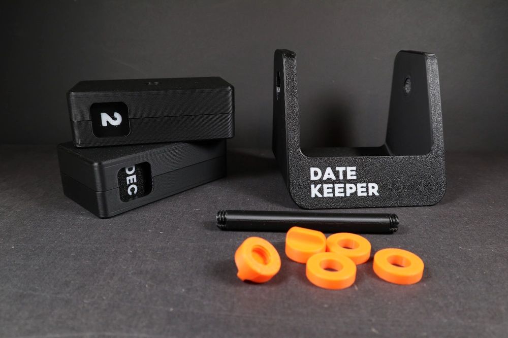“Date Keeper” 万年翻页日历